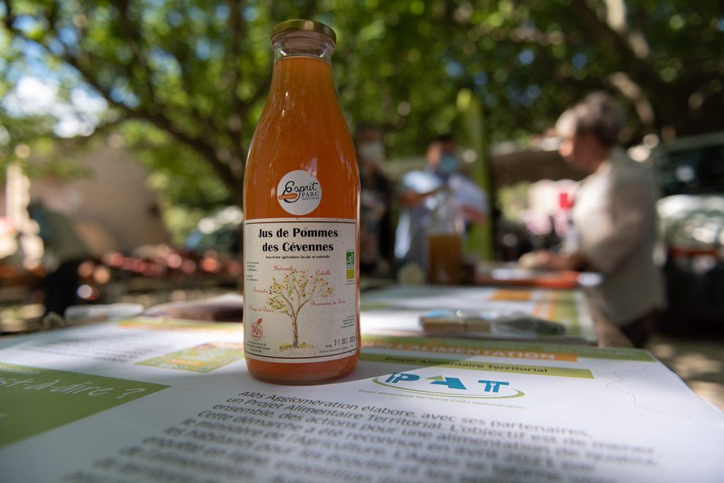 Jus de pommes 100% Cévennes.